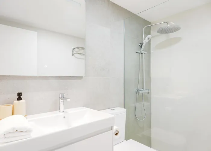 Oceanview With Balcony Διαμέρισμα